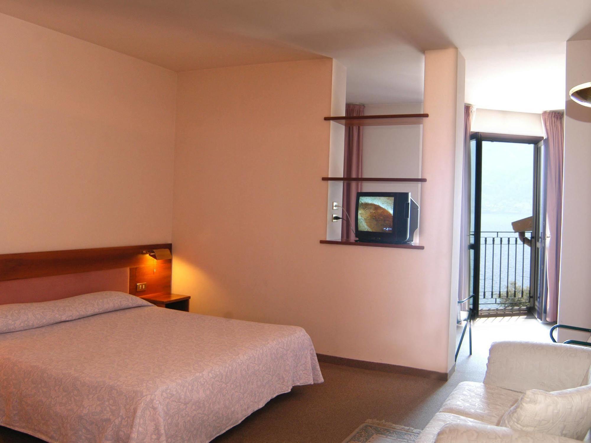 Albergo Moderno Lovere Exteriér fotografie