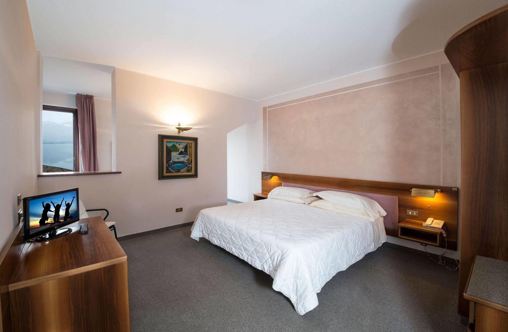 Albergo Moderno Lovere Exteriér fotografie